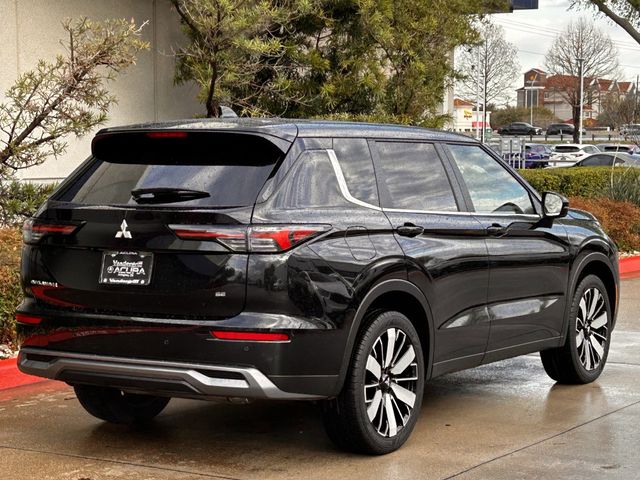 Used 2026 Black Diamond Mitsubishi SE image 4