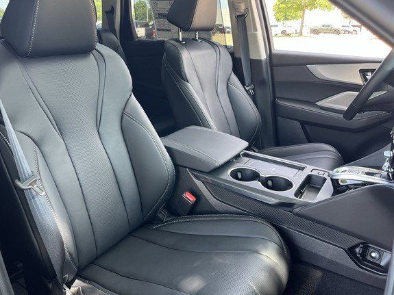 New 2026 Platinum White Pearl Acura FWD Technology Package image 30