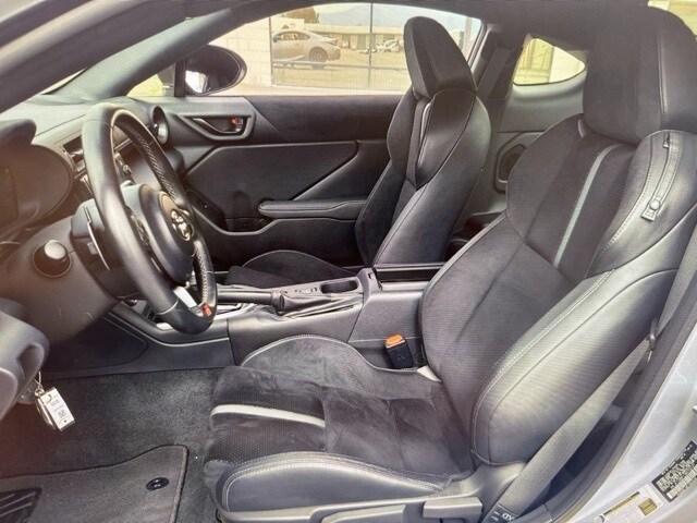 2022 Toyota GR86 Premium photo 4