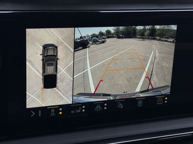 Used 2023 Sterling Metallic GMC AT4 image 20