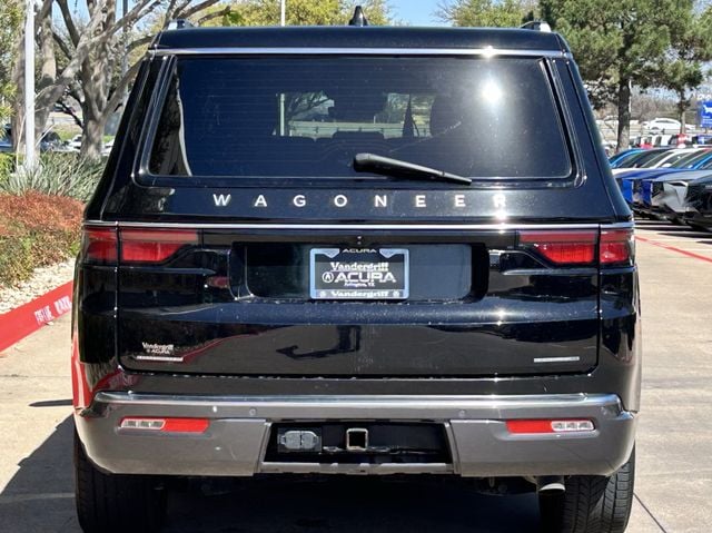 Used 2022 Diamond Black Crystal Pearlcoat Jeep Series II image 5