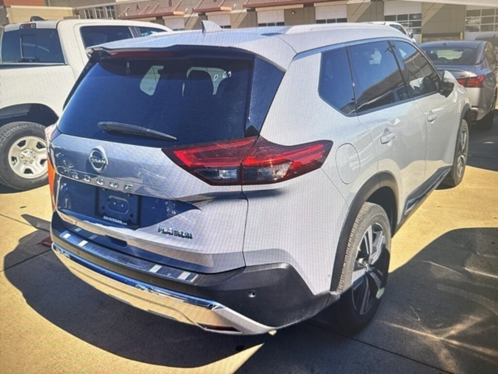 Used 2022 Nissan Rogue Platinum SUV