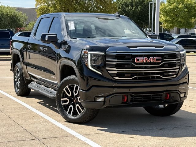 Used 2024 Onyx Black GMC AT4 image 2