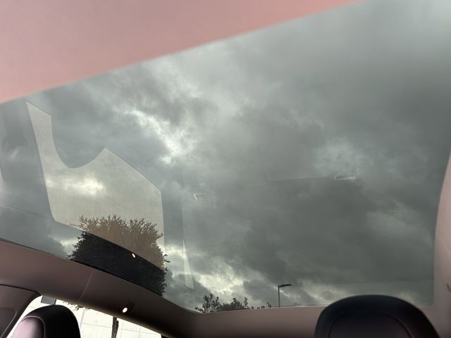 Used 2021 Pearl White Multi-Coat Tesla Long Range image 25