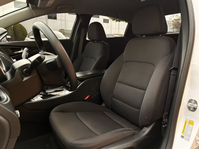 Used 2020 Summit White Chevrolet LT image 27