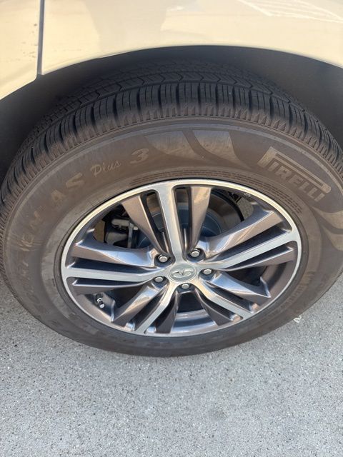 Used 2018 Liquid Platinum INFINITI Base image 6