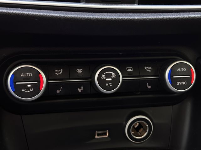 Used 2018 Vulcano Black Metallic Alfa Romeo Ti image 21