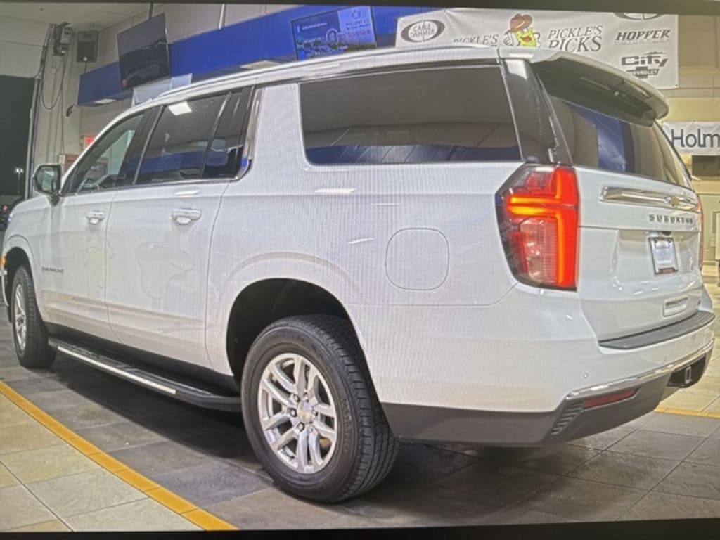 Used 2023 Chevrolet Suburban LT SUV
