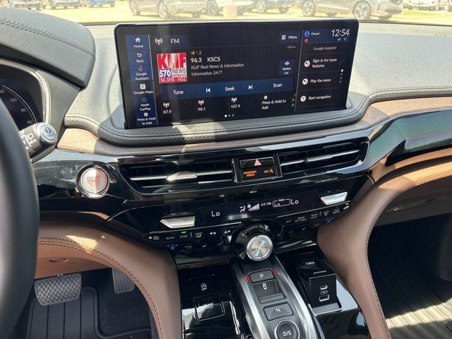 New 2026 Majestic Black Pearl Acura SH-AWD Advance Package image 15