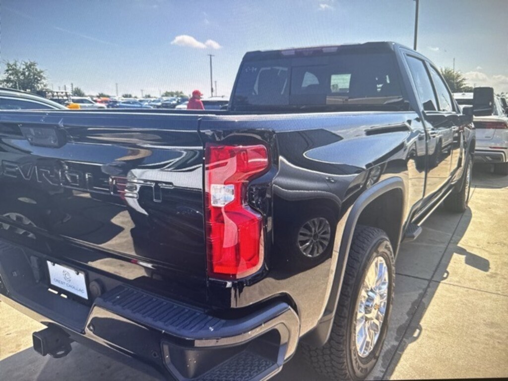 Used 2022 Chevrolet Silverado 2500 HD High Country Truck Crew Cab