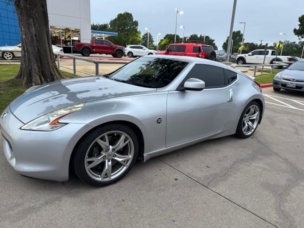 Used 2009 Nissan 370Z Touring Coupe