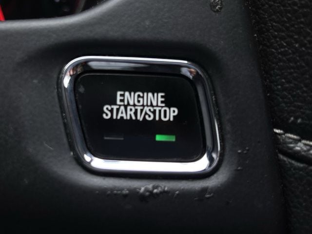 Used 2017 Iridium Metallic GMC Denali image 21