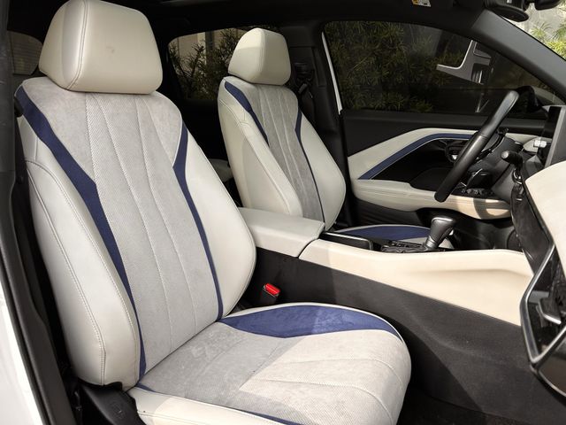 Used 2025 Platinum White Pearl Acura A-Spec Package image 28