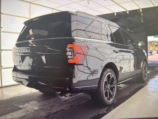 2022 Ford Expedition Limited photo 4