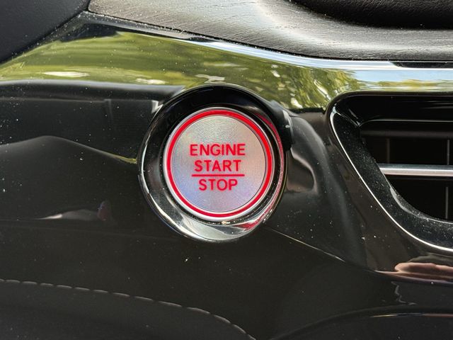 Certified Used 2025 Liquid Carbon Metallic Acura Advance Package image 20