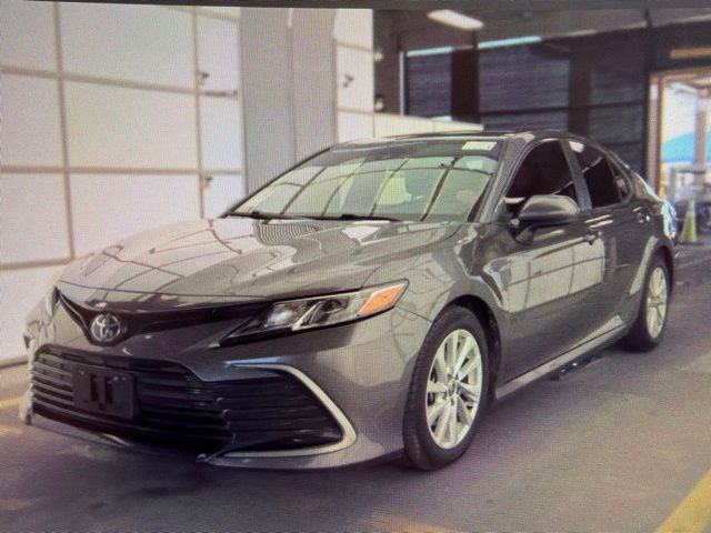 Used 2022 Predawn Gray Mica Toyota LE image 2