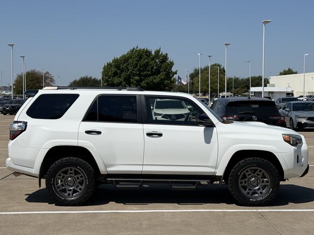 Used 2020 Super White Toyota Venture image 3
