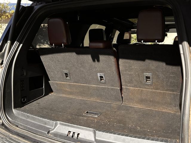 Used 2022 Agate Black Metallic Ford Limited image 32