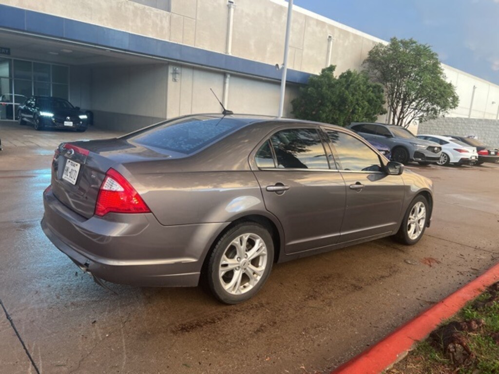 Used 2012 Ford Fusion SE Sedan
