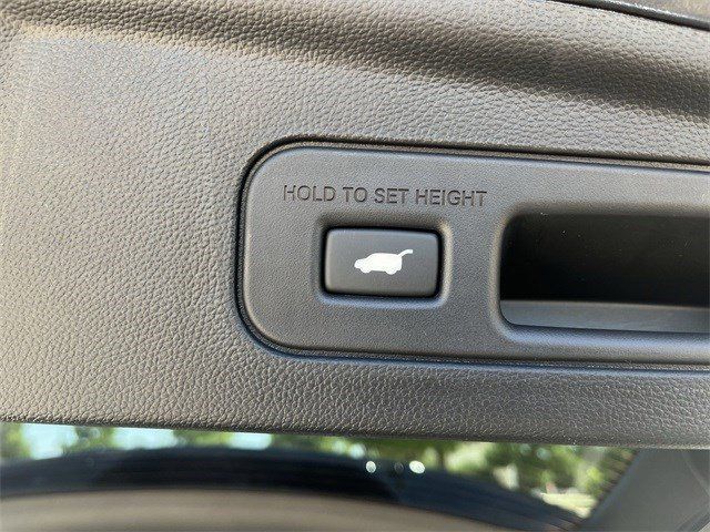 Certified Used 2026 Platinum White Pearl Acura FWD image 33