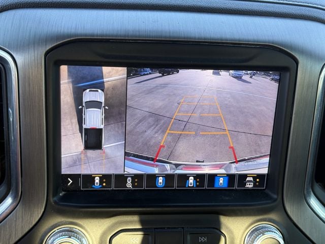 Used 2022 White Frost Tricoat GMC Denali image 18
