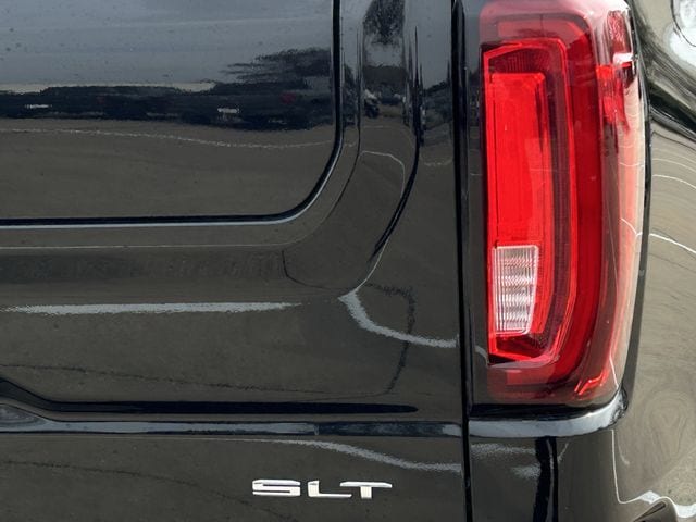 Used 2022 Onyx Black GMC SLT image 8