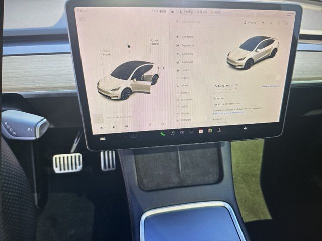 Used 2021 Pearl White Multi-Coat Tesla Long Range image 8