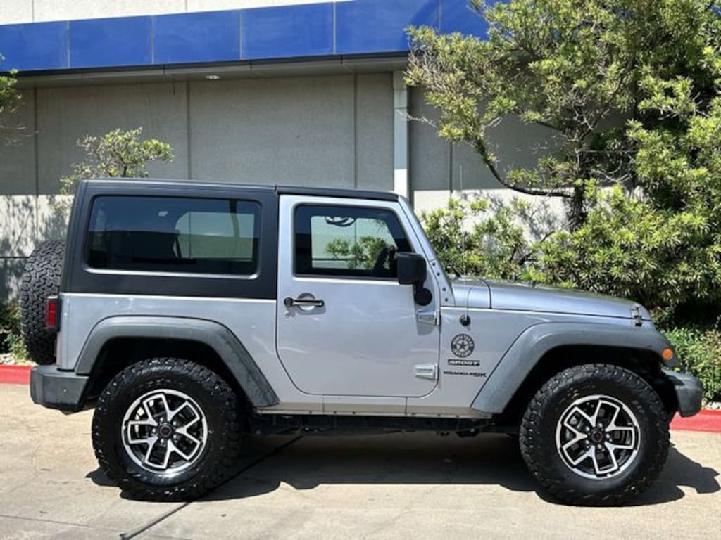 Used 2018 Jeep Wrangler JK Sport SUV