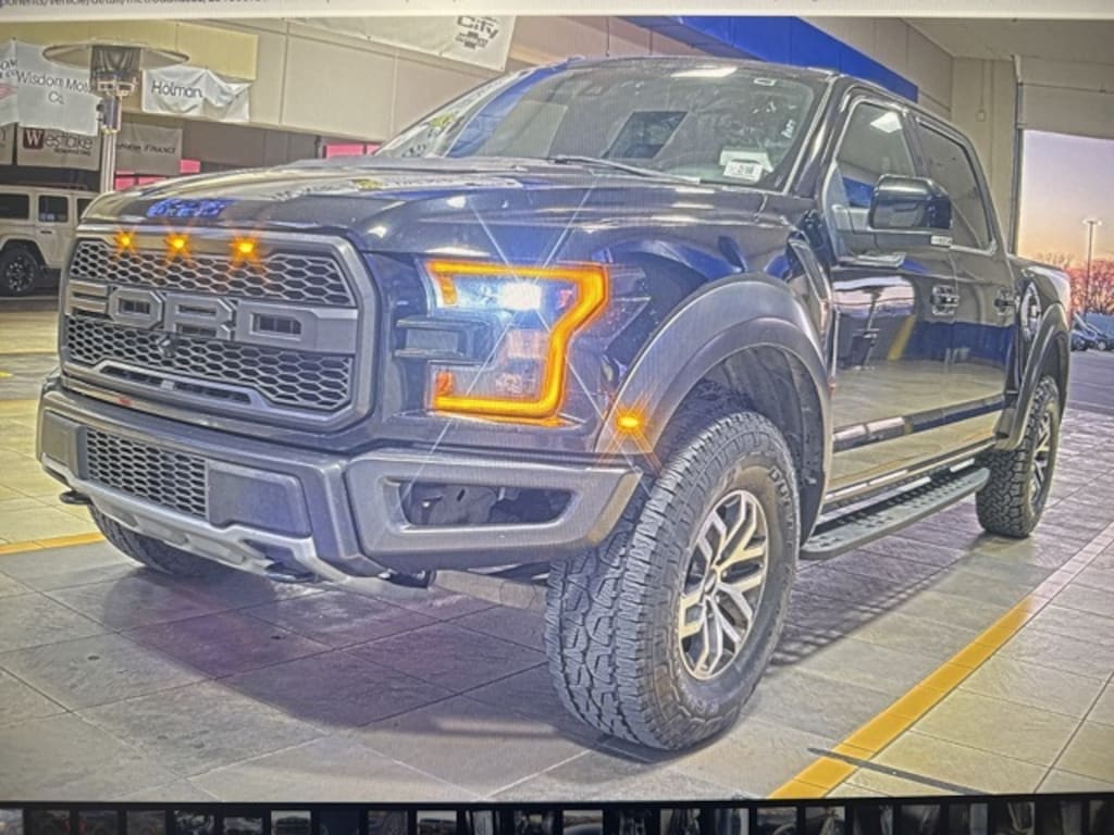 Used 2017 Ford F-150 Raptor Truck SuperCrew Cab