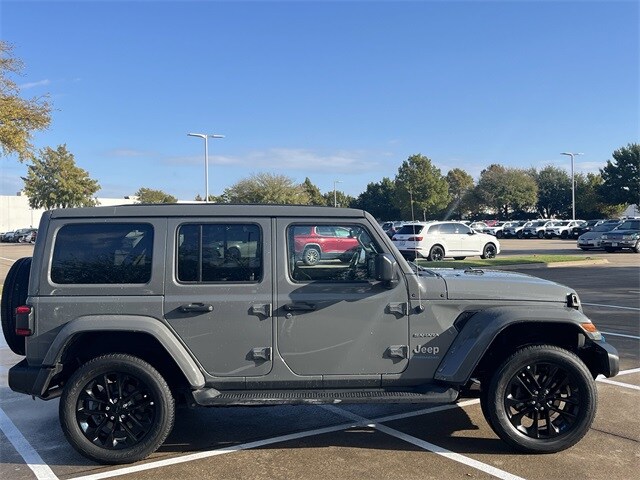 2023 Jeep Wrangler 4xe Sahara photo 3