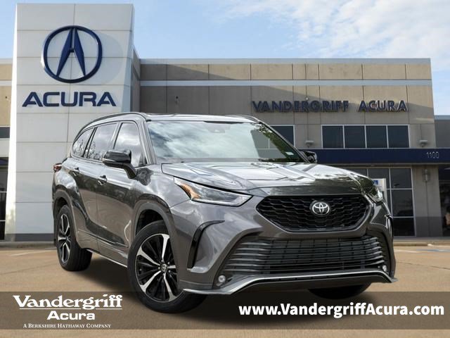 Used 2021 Toyota Highlander XSE SUV