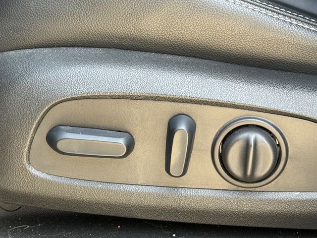 Used 2024 Ebony Twilight Metallic GMC SLT image 23