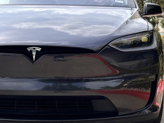 Used 2024 Stealth Gray Tesla Base image 9