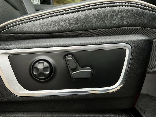 Used 2021 Maximum Steel Metallic Clearcoat Ram Laramie image 29