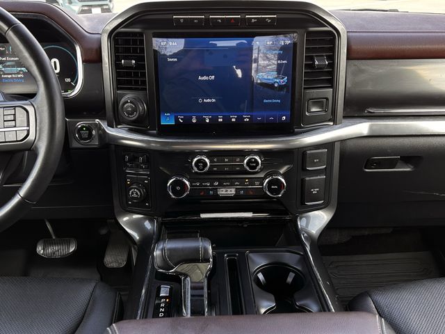 Used 2022 Star White Metallic Tri-Coat Ford Lariat image 16