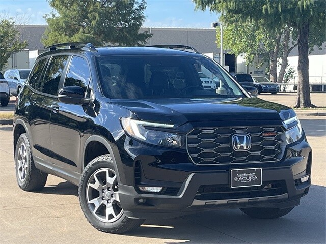 2023 Honda Passport TrailSport photo 2