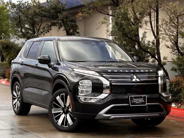 Used 2026 Black Diamond Mitsubishi SE image 2