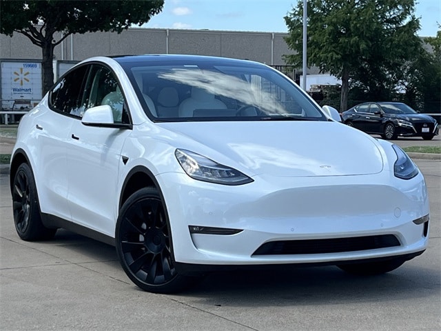 Used 2021 Tesla Model Y Long Range with VIN 5YJYGDEE5MF198091 for sale in Arlington, TX