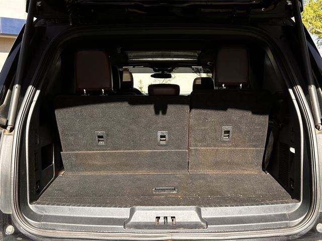 Used 2022 Agate Black Metallic Ford Limited image 31