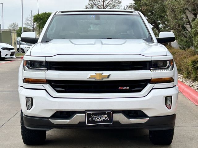 Used 2018 Summit White Chevrolet LT image 9