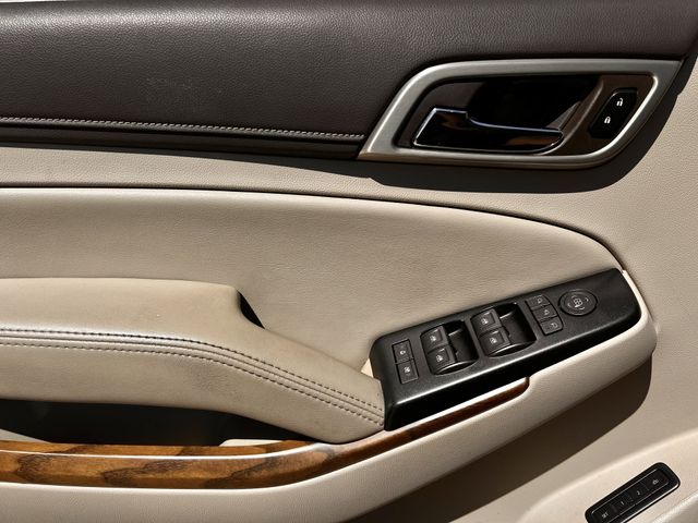 Used 2019 Dark Sapphire Blue Metallic GMC Denali image 25