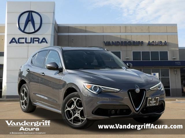  Alfa Romeo Stelvio