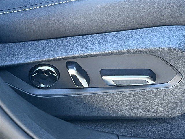 New 2026 Platinum White Pearl Acura SH-AWD image 30