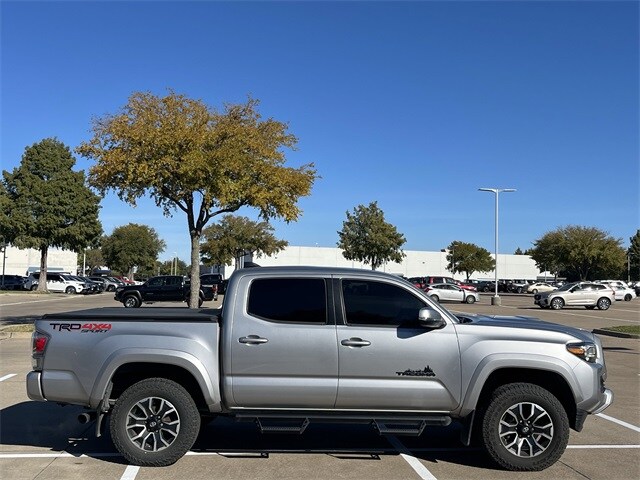 2021 Toyota Tacoma TRD Sport V6 photo 3