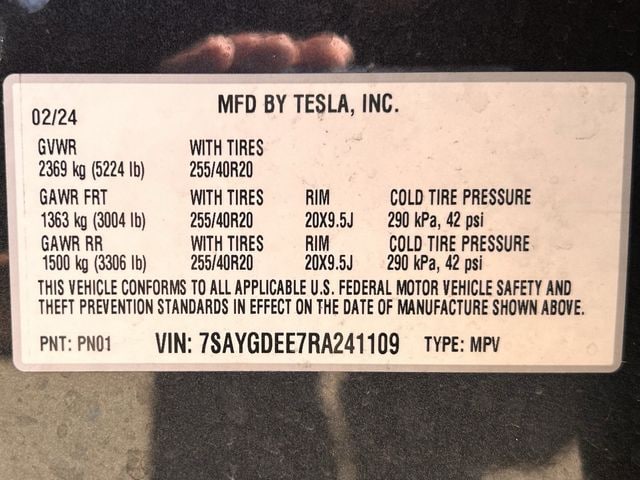 Used 2024 Stealth Gray Tesla Long Range image 35