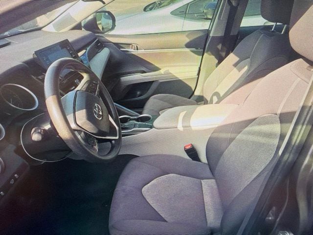 Used 2022 Predawn Gray Mica Toyota LE image 5