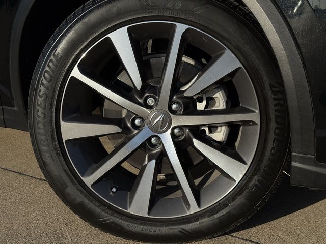Certified Used 2025 Majestic Black Pearl Acura Technology Package image 9