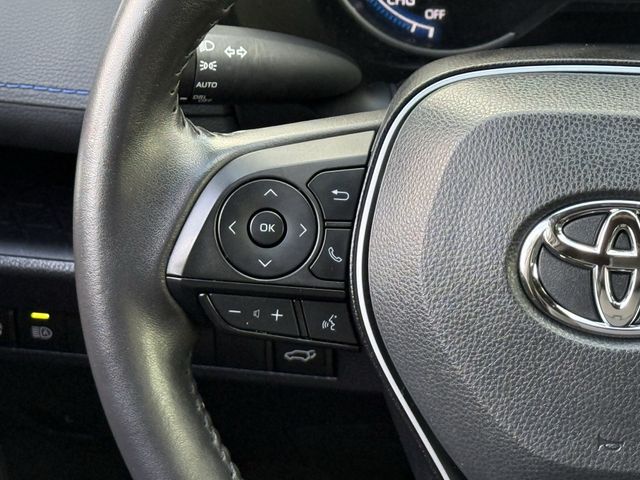 Used 2025 Silver Sky Metallic/Midnight Black Metallic Toyota XSE image 13