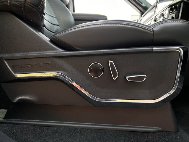 Used 2023 Oxford White Ford Platinum image 36