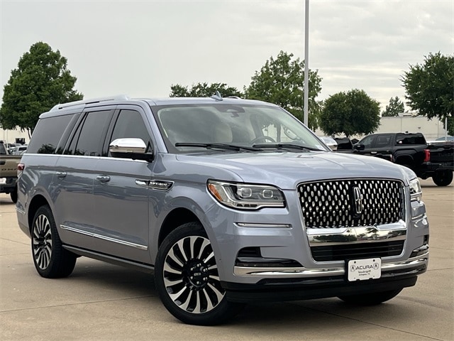 Used 2023 Lincoln Navigator Black Label L with VIN 5LMJJ3TG8PEL11998 for sale in Arlington, TX